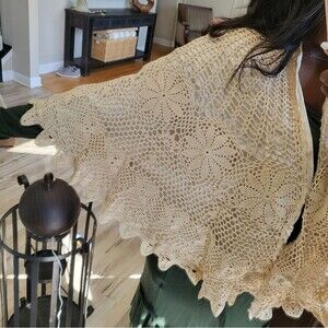 Vintage Crochet Capelet
